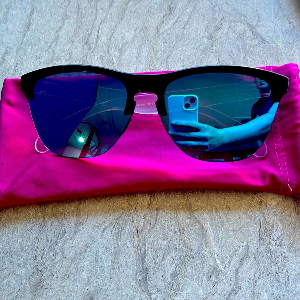 Womens Oakley Sunglasses